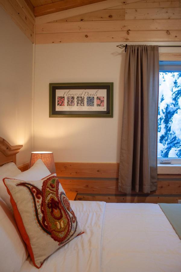 Denali Wild Stay - Moose Cabin, Free Wifi, 2 Private Bedrooms, Sleep 6 ヒーリー エクステリア 写真